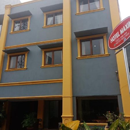 Hotel Maxim Kwitang Jakarta Exterior photo