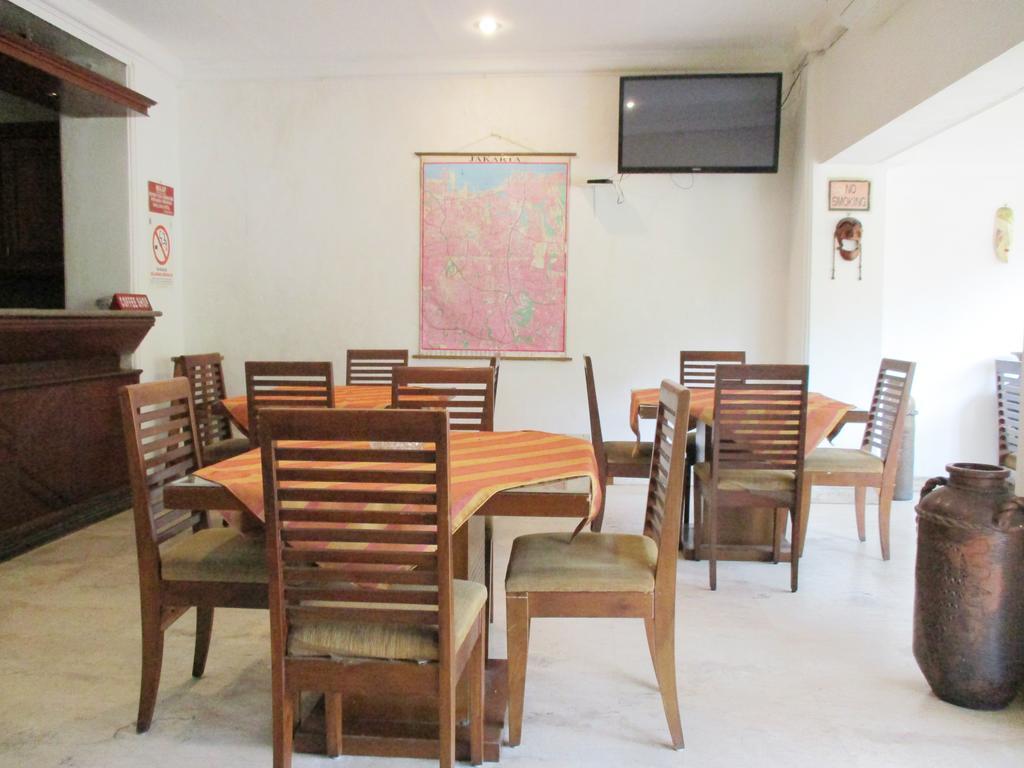 Hotel Maxim Kwitang Jakarta Exterior photo