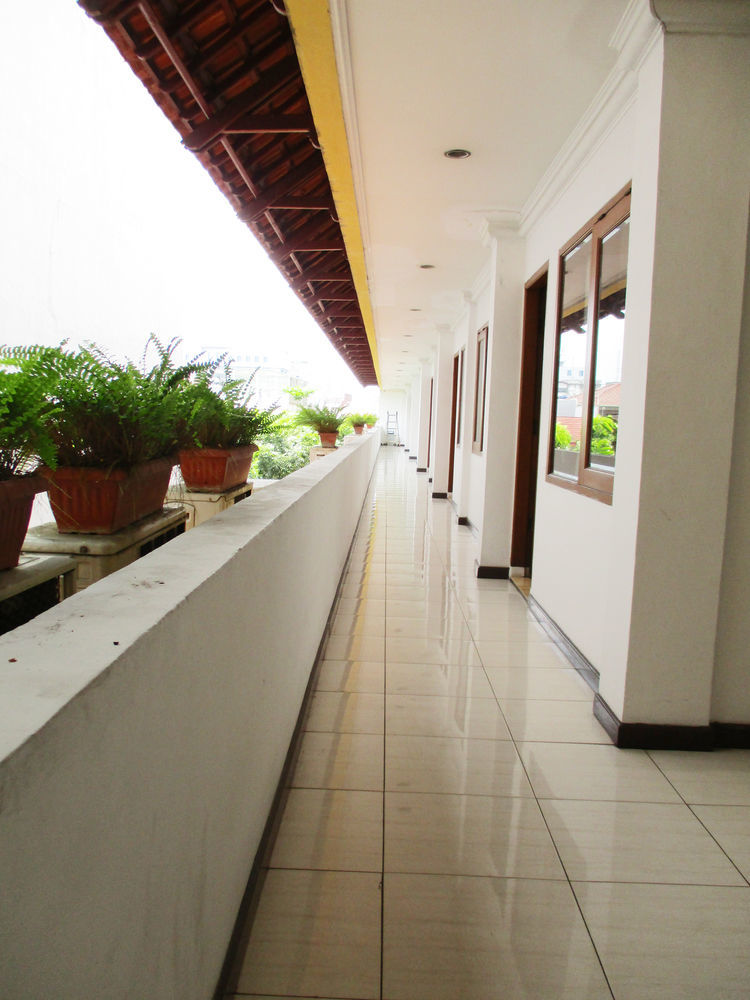 Hotel Maxim Kwitang Jakarta Exterior photo