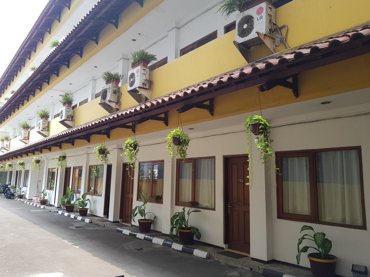 Hotel Maxim Kwitang Jakarta Exterior photo