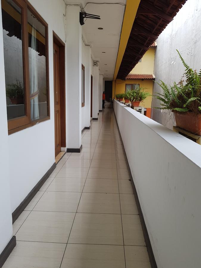 Hotel Maxim Kwitang Jakarta Exterior photo